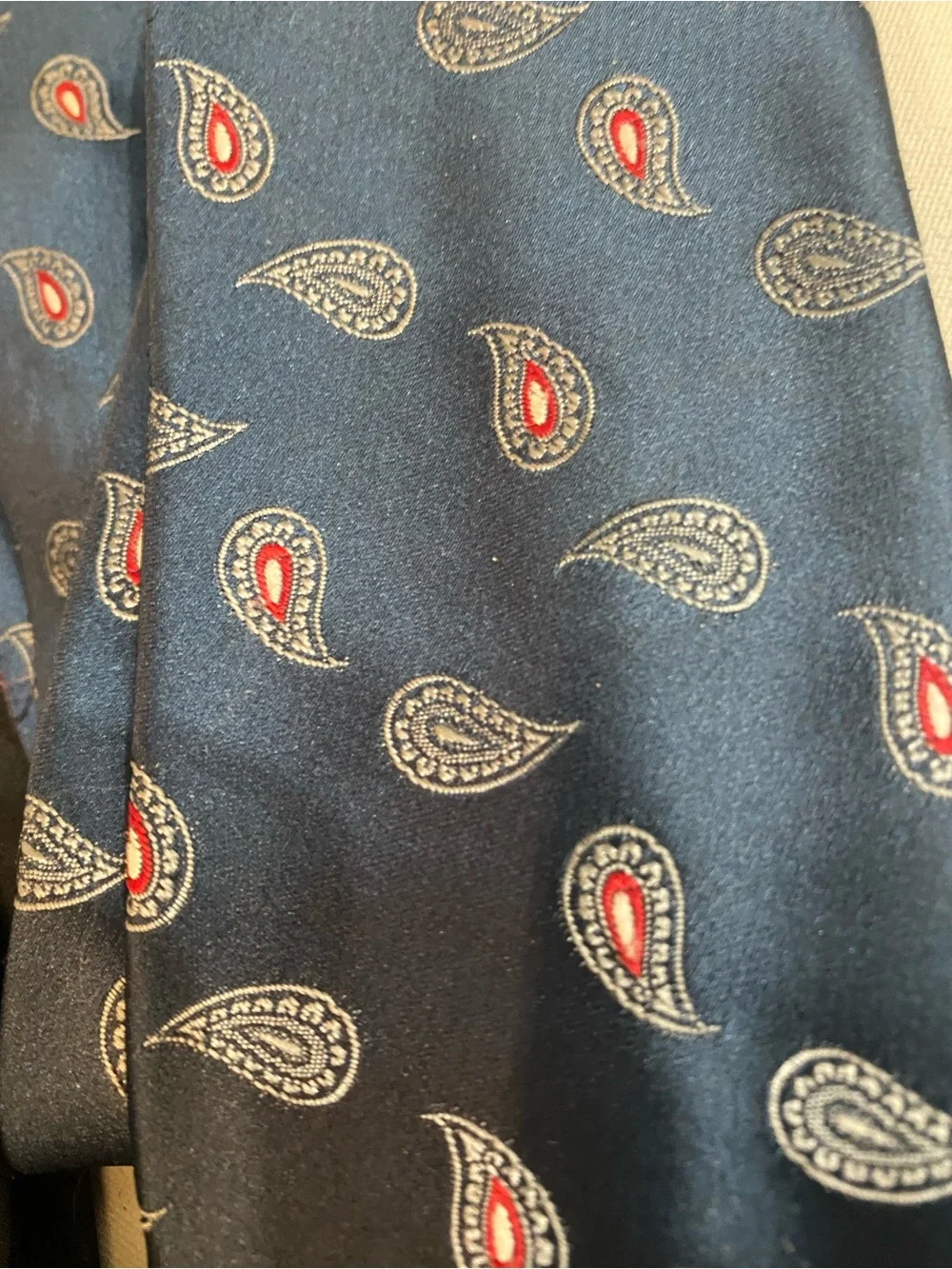 Mervins clothing vintage tie